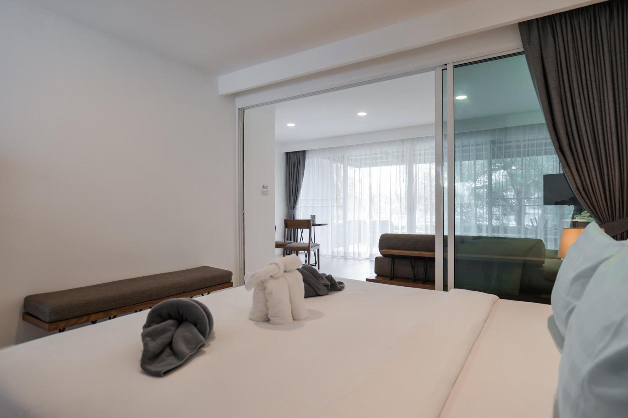 Seanery Beach Resort Банг Сафан Екстериор снимка