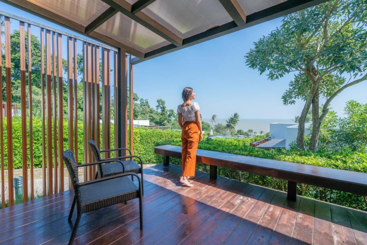 Seanery Beach Resort Банг Сафан Екстериор снимка